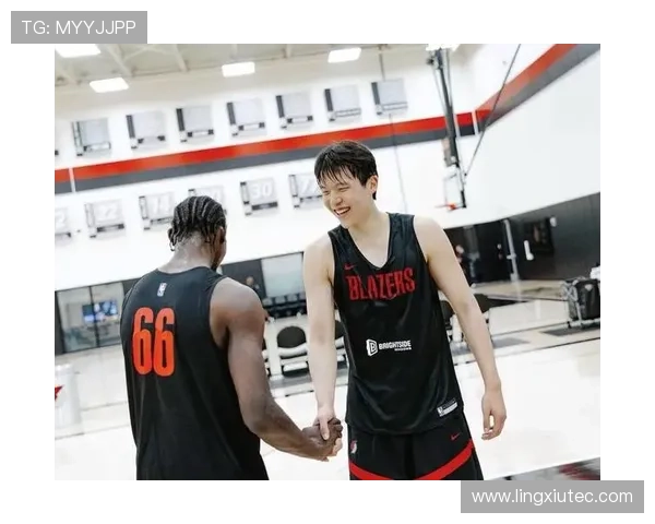 杨瀚森单节狂砍十四分全面爆发怒吼庆祝率队强势击溃尤班 杨瀚森单节狂砍十四分全面爆发怒吼庆祝率队强势击溃尤班