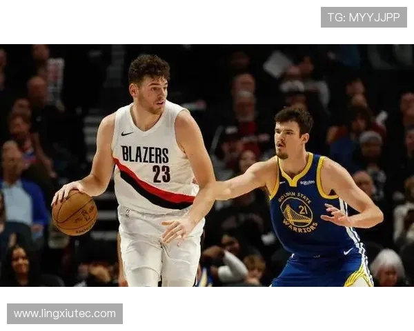 拓记晒克林根昨日数据:15分11板展现首发中锋实力 毫无悬念为球队核心 拓记晒克林根昨日数据:15分11板展现首发中锋实力 毫无悬念为球队核心