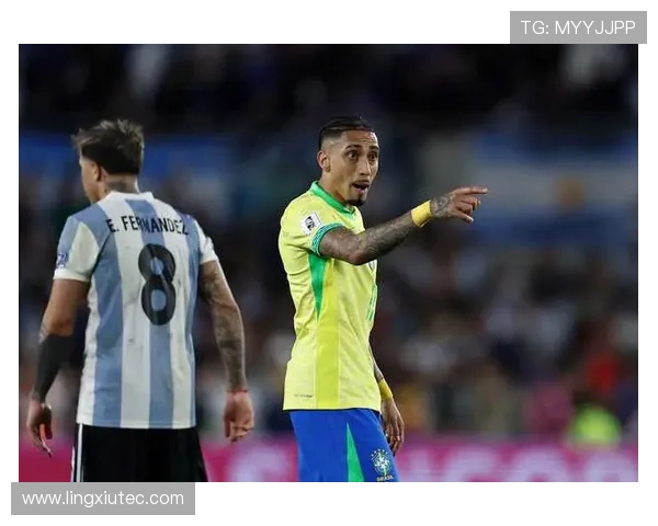 世体:拉菲尼亚伤病恢复良好 有望如期出战26日国家德比 世体:拉菲尼亚伤病恢复良好 有望如期出战26日国家德比