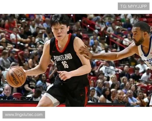 开拓者前线记者小傅期待小杨用实力证明自己篮球赛场上绝不言谎 开拓者前线记者小傅期待小杨用实力证明自己篮球赛场上绝不言谎